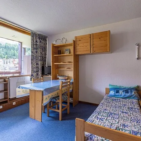 Confortable Au Pied Des Pistes A Plagne Centre Avec Balcon Ensoleille - Fr-1-351-115